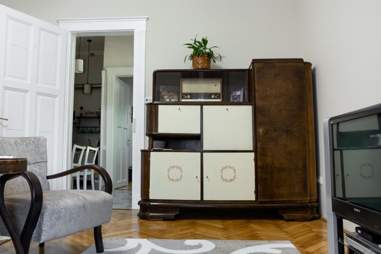 Ekszerdoboz Apartman Eger Apartment Екстериор снимка